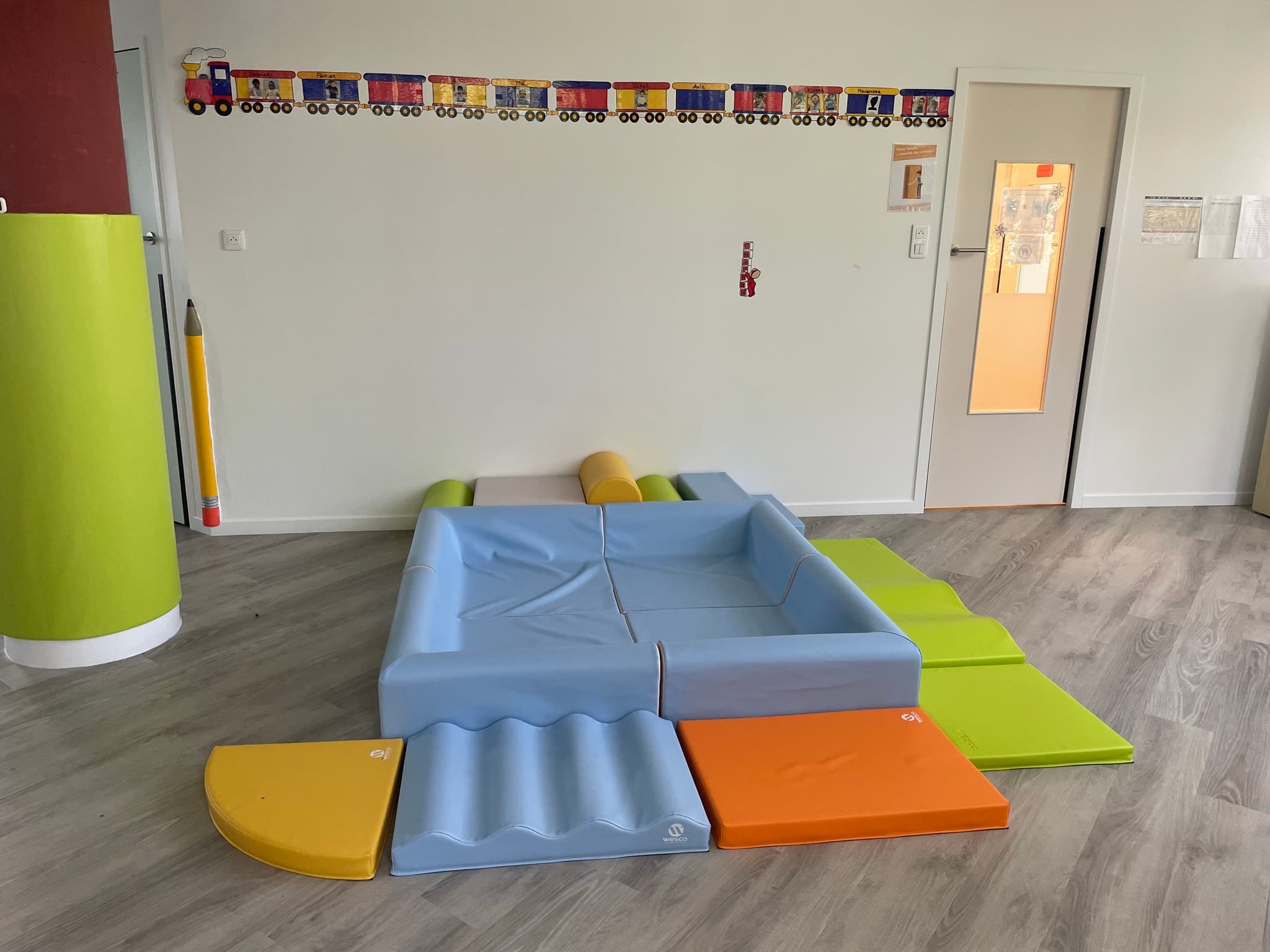 Espace éveil enfants crèche Vélizy-Villacoublay 78140