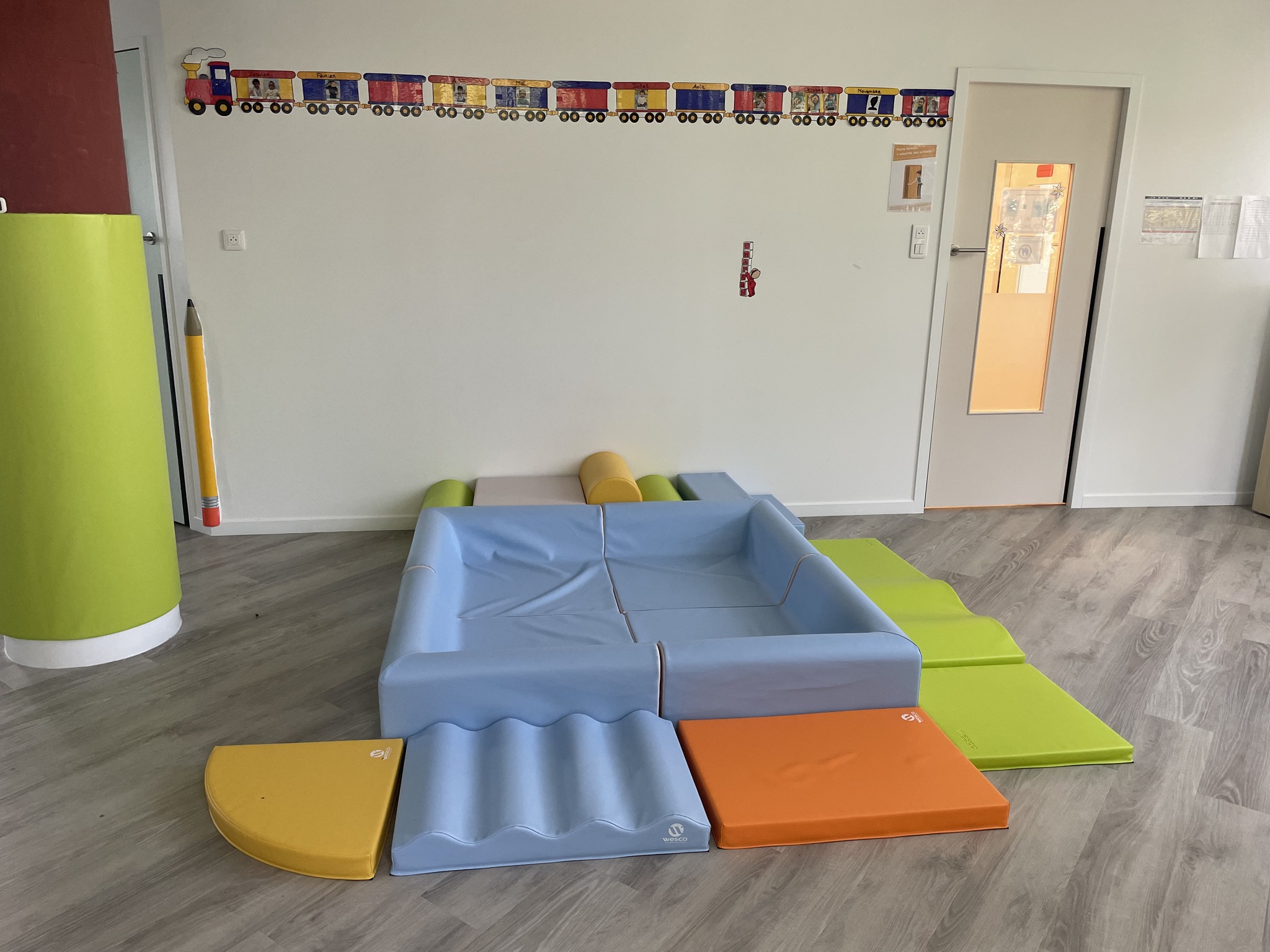 Espace éveil enfants crèche Vélizy-Villacoublay 78140